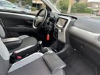 Toyota Aygo 1.0 VVT-i x-sport 5 deurs airco keurige auto, Voorwielaandrijving, Stof, Gebruikt, 4 stoelen