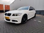 BMW 3-Serie 320 orgineel M uitgevoerd nette auto, Auto's, Achterwielaandrijving, 4 cilinders, Wit, Origineel Nederlands
