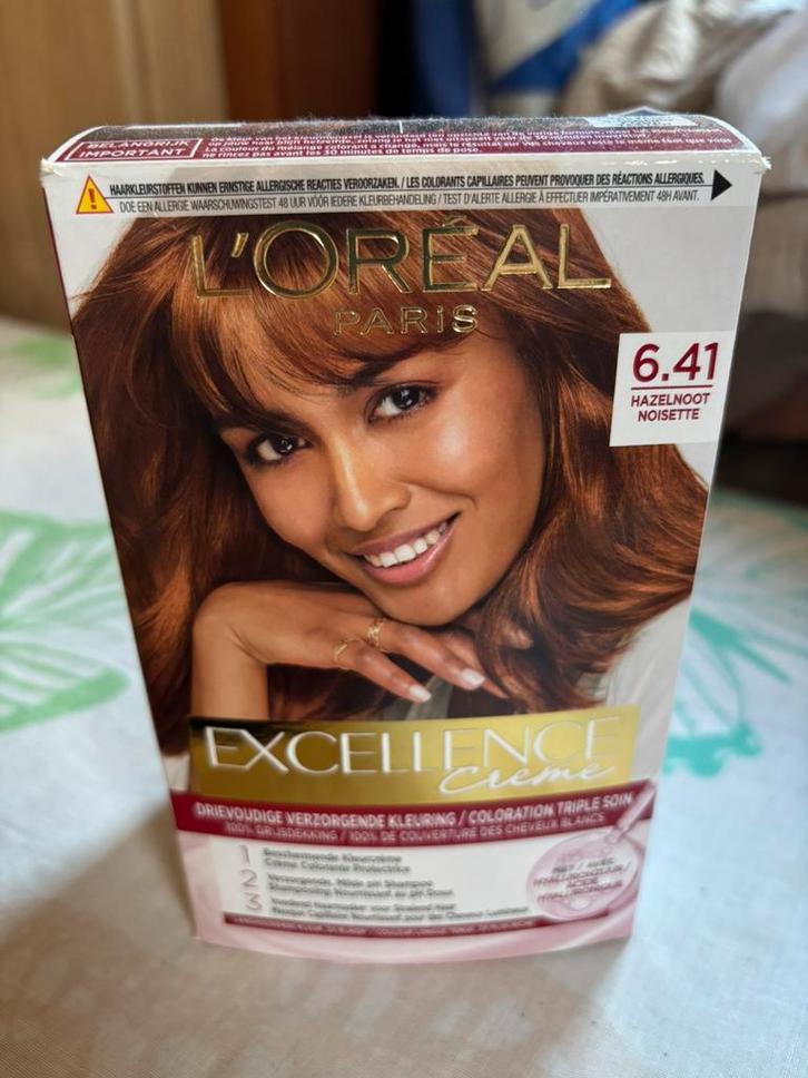 L’ oreal excellent haarverf 6.41 hazelnoot, Sieraden, Tassen en Uiterlijk, Uiterlijk | Haarverzorging, Nieuw, Overige typen, Ophalen of Verzenden