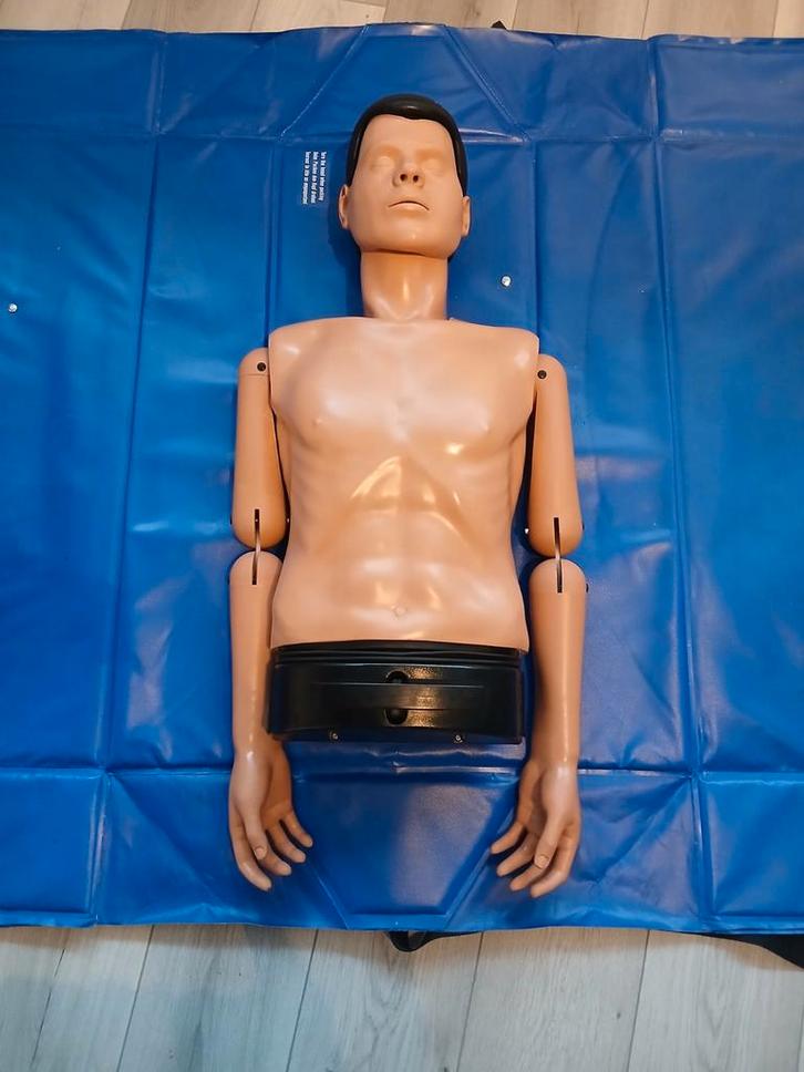 Ambu Reanimatiepop, Hobby en Vrije tijd, Cursusmateriaal, Meerdere media, Ophalen of Verzenden