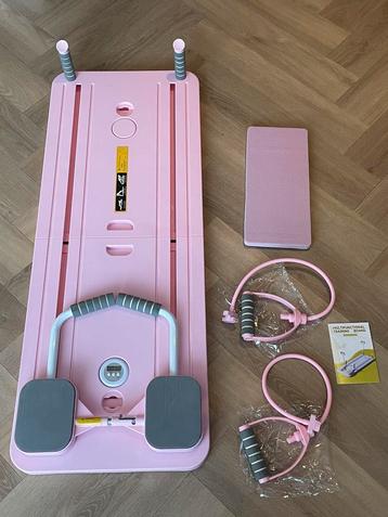 Pilates Board - Ongebruikt met Gratis Nieuwe Pilates Sokken beschikbaar voor biedingen