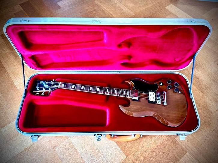 Gibson SG 1975 + DiMarzio soundupgrade + Gibson SG Alu Case, Muziek en Instrumenten, Snaarinstrumenten | Gitaren | Elektrisch