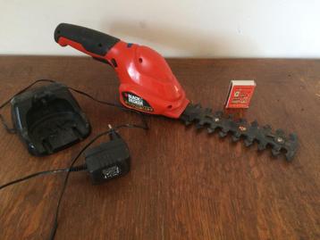Heggenschaartje buxus elektrisch oplaadbaar Black & Decker beschikbaar voor biedingen