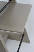 Stokke Tripp Trapp Flexa Brave Ground – Refurbished model, Kinderen en Baby's, Kinderstoelen, Verzenden, Zo goed als nieuw, Meegroeistoel