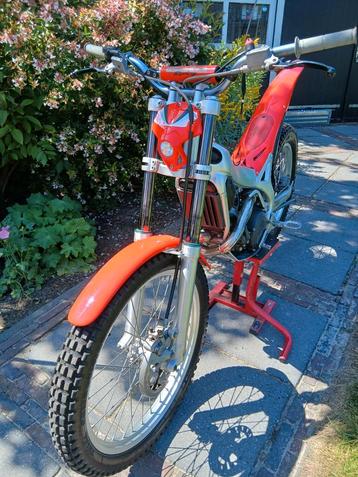 Mooie en goede 2005 trailmotor 270cc Beta Rev 3   beschikbaar voor biedingen