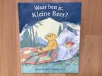 Waar ben je kleine beer - Martin Waddell., Boeken, Kinderboeken | Kleuters, Ophalen of Verzenden, Zo goed als nieuw, Fictie algemeen