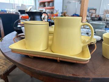 Arabia Finland Servies - Vintage Geel Keramiek Set beschikbaar voor biedingen