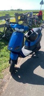 Zip type 3 70cc, Fietsen en Brommers, Scooters | Piaggio, Ophalen, Tweetakt, Zo goed als nieuw, Maximaal 25 km/u