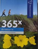 365X de natuur in met Natuurmonumenten, Ophalen of Verzenden, Zo goed als nieuw, Natuur algemeen