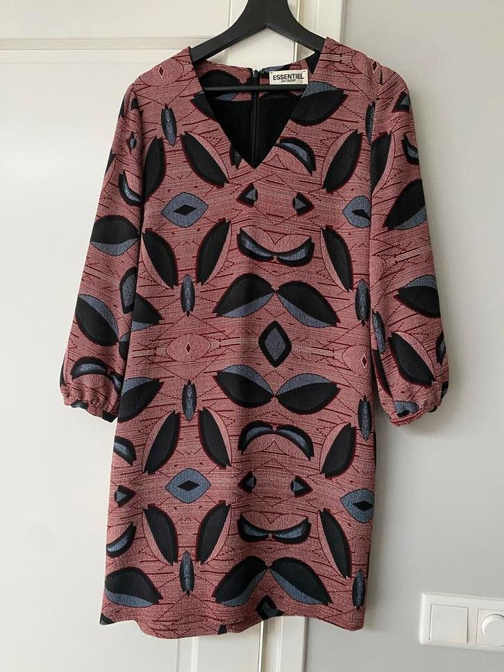 ESSENTIEL ANTWERP Jurk Maat 36, Kleding | Dames, Jurken, Zo goed als nieuw, Maat 36 (S), Rood, Boven de knie, Ophalen of Verzenden