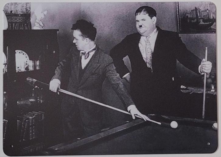 Laurel and Hardy pool reclamebord van metaal wandbord deco, Huis en Inrichting, Woonaccessoires | Wanddecoraties, Nieuw, Ophalen of Verzenden
