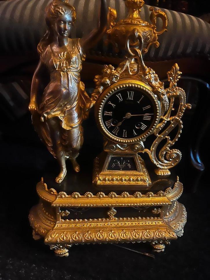 Legring pendule vuurverguld, Antiek en Kunst, Antiek | Klokken, Ophalen of Verzenden