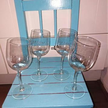 J.P. Chenet wijnglazen met een krom steeltje 4 stuks beschikbaar voor biedingen