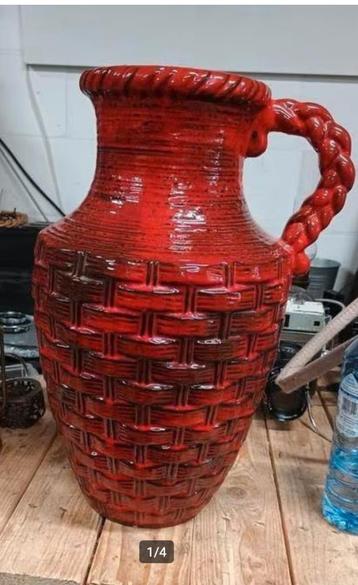 West germany rode vaas kan met oor groot model 6006-45 beschikbaar voor biedingen