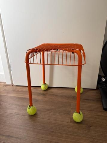 VÄSTERÖN IKEA DESIGNER KRUK beschikbaar voor biedingen