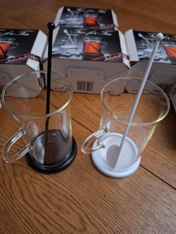 Nieuwe Theeglazen - 7 Doosjes nieuw. 14 glazen. beschikbaar voor biedingen