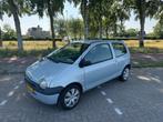 Renault Twingo 1.2 Authentique Uitvoering, Apk 02-2026!!, Voorwielaandrijving, Metallic lak, 600 kg, Beige