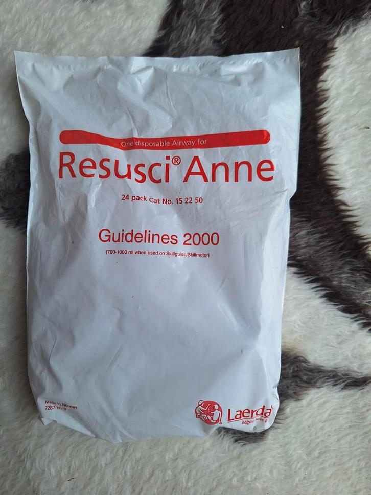 Reanimatiepop Gezichtshuiden - Resusci Anne, Diversen, Verpleegmiddelen, Ophalen of Verzenden