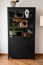 Metalen vitrinekast met glazen deur, Huis en Inrichting, Kasten | Vitrinekasten, Ophalen, 50 tot 100 cm, Zo goed als nieuw, 150 tot 200 cm