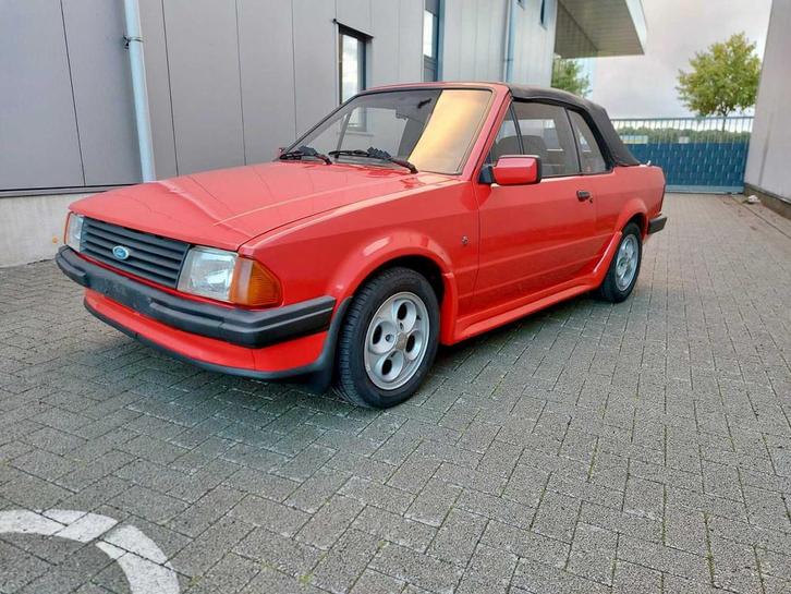1985 Ford Escort 1.6 XR3i Oldtimer, Auto's, Oldtimers, Bedrijf, Ford, Overige brandstoffen, Overige carrosserieën, Handgeschakeld