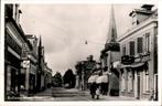 Kollum - West KVR06 5424 Voorstraat met een Kerk, Verzamelen, Ansichtkaarten | Nederland, Ophalen of Verzenden, 1960 tot 1980