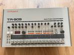 Roland tr-909, Muziek en Instrumenten, Drumcomputers, Ophalen, Zo goed als nieuw, Roland