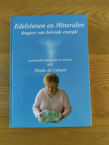 Edelstenen en mineralen door Tineke de Caluwé beschikbaar voor biedingen