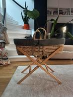 Mooie Wieg met Stand (Moses basket with stand), Kinderen en Baby's, Babywiegjes en Ledikanten, Ophalen, Zo goed als nieuw, Wieg