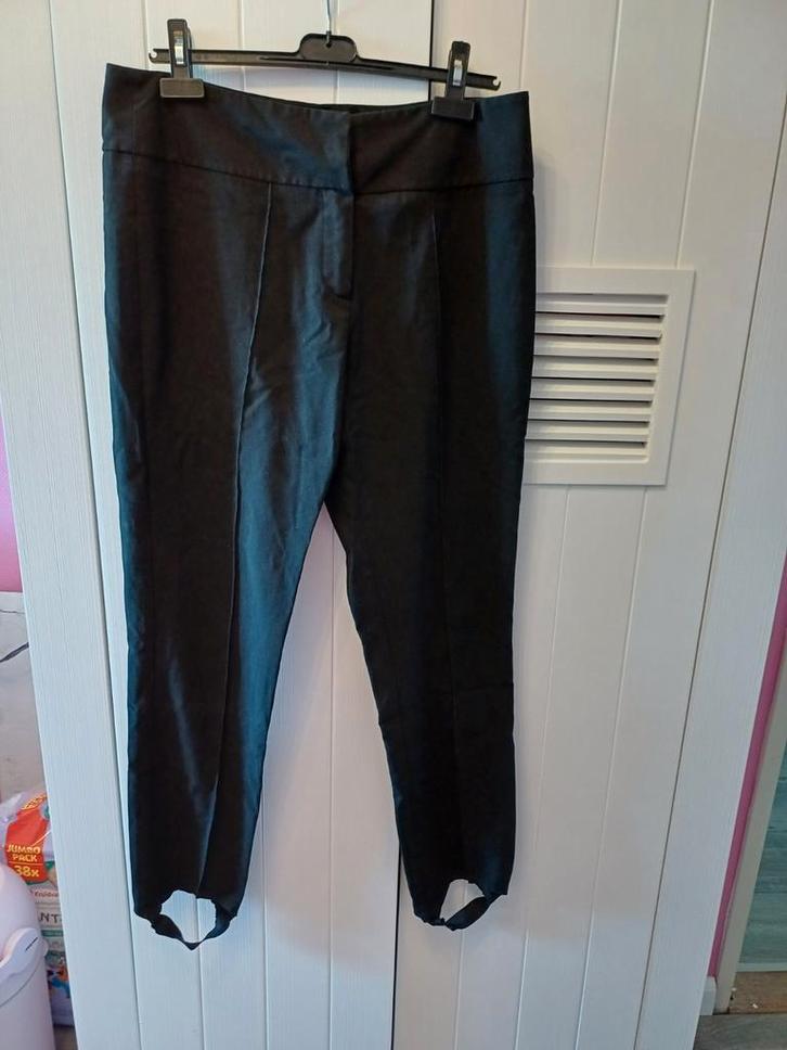 Broek van Zizo, maat 42, Kleding | Dames, Broeken en Pantalons, Gedragen, Maat 42/44 (L), Zwart, Lang, Verzenden