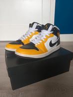 AIR JORDAN 1 MID. YELLOW OCHRE/BLACK-WHITE, Kleding | Heren, Schoenen, Zwart, Ophalen of Verzenden, Gedragen, Nike Air Jordan