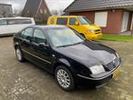 Volkswagen Bora 20vt 1.8T 150pk Highline, leder, clima uniek, Auto's, Volkswagen, Stoelverwarming, 4 cilinders, 150 pk, Zwart