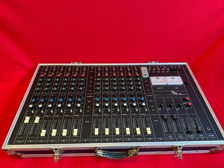 D&R MR600 12 Channels Mixer, Muziek en Instrumenten, Mengpanelen, Gebruikt, 10 tot 20 kanalen, Microfooningang, Ophalen