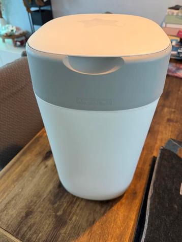 Tommee Tippee Luieremmer & Baby speelgoed tas beschikbaar voor biedingen