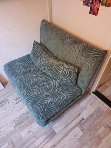 Mooie groene slaapbank