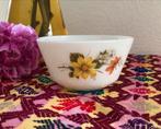 Schaaltje Vintage 1960s Pyrex JAJ Autumn Glory Dahlia, Ophalen of Verzenden