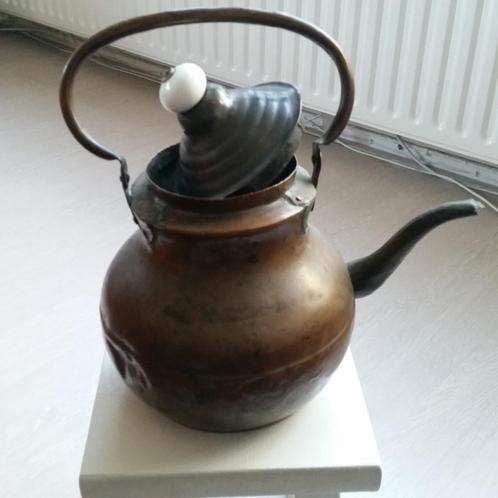 Koperen ketel met deksel. 28 cm hoog tot deksel en 30 cm br., Huis en Inrichting, Woonaccessoires | Overige, Gebruikt, Ophalen of Verzenden