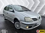 Nissan Almera Tino 1.8 Acenta Cruise Clima Trekhaak, 65 €/maand, Stof, 4 cilinders, 700 kg