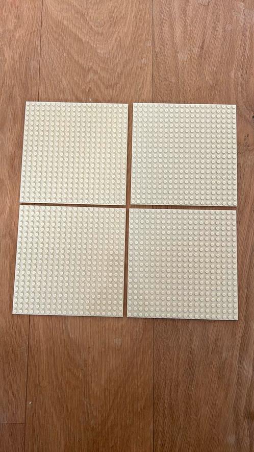 Lego grondplaten, zandkleurig, 16 x 16 cm, Kinderen en Baby's, Speelgoed | Duplo en Lego, Gebruikt, Lego, Ophalen of Verzenden