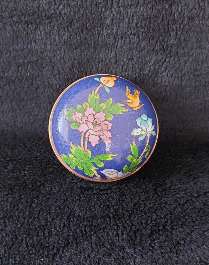 Cloisonné sieradendoosje met bloemen en vogel..., Antiek en Kunst, Antiek | Emaille, Ophalen of Verzenden