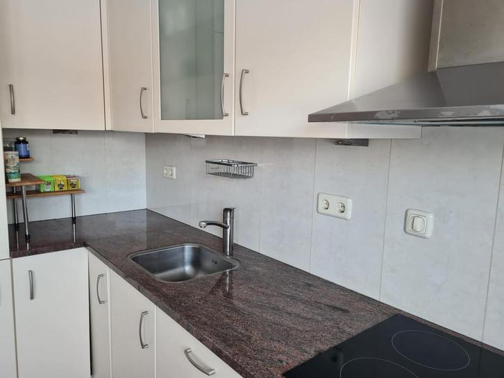 Keuken tweedehands hoekkeuken, Huis en Inrichting, Keuken | Complete keukens, Gebruikt, Hoekkeuken, Crème, Graniet of Steen, Ophalen