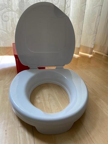 Toiletverhoger Ticco 2G-5 met deksel beschikbaar voor biedingen