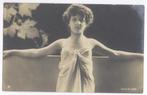 Reutlinger art nouveau ansichtkaart met badende dame, 1902, Ophalen of Verzenden, Voor 1920, Overige thema's