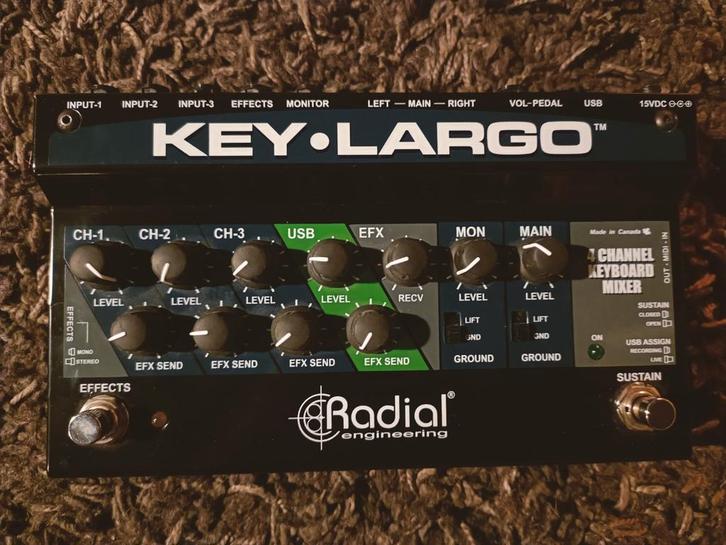 Radial Key Largo Keyboard Mixer - Nieuwstaat!, Muziek en Instrumenten, Mengpanelen, Zo goed als nieuw, Minder dan 5 kanalen, Ophalen of Verzenden