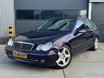 Mercedes-Benz C-klasse 200 K. Avantgarde AUT / CRUISE / CLIM, Automaat, Zwart, 1796 cc, 163 pk