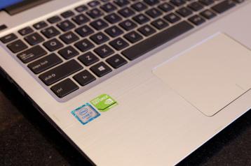 Asus VivoBook | intel Core i7 | 500GB SSD | Windows11 beschikbaar voor biedingen