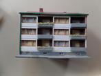 Huisje / gebouw voor model spoorbaan. (Flat), Hobby en Vrije tijd, Modeltreinen | H0, Wisselstroom, Gebruikt, Verzenden, Brug, Tunnel of Gebouw
