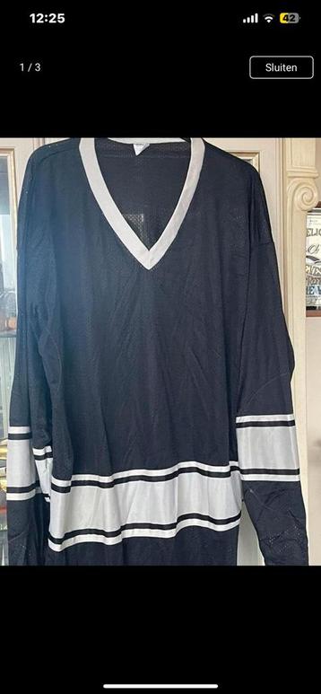Carnaval ruimvallend rugbyshirt zwart beschikbaar voor biedingen