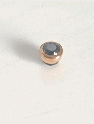 Rosegouden Melano twisted cz zwart 4mm beschikbaar voor biedingen
