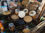 Drumstel uitgebreid nieuw en vintage onderdelen op rack, Ophalen, Overige merken