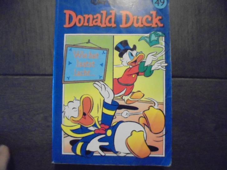 Donald Duck, Pocket 49, Wie het Laatst Lacht, Boeken, Stripboeken, Gelezen, Eén stripboek, Ophalen of Verzenden